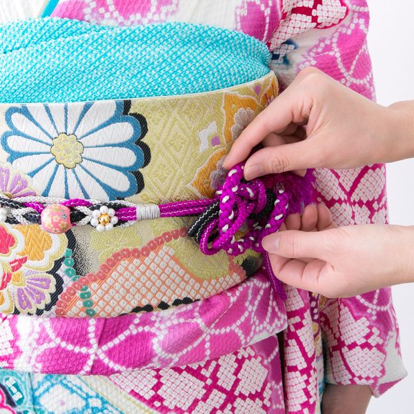 福井県坂井市にある当美容室は振袖の着付けをおすすめしております