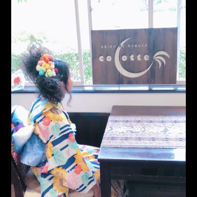 福井県坂井市にある当美容院ではかわいいヘアセットが可能です